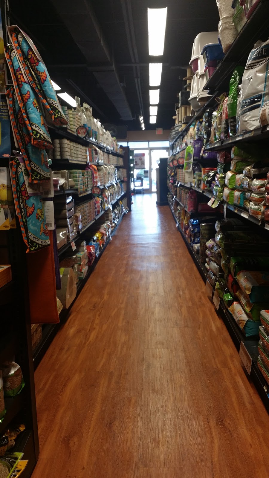 Pet Valu | 1581 Greenbank Rd, Nepean, ON K2J 4Y6, Canada | Phone: (613) 825-9577