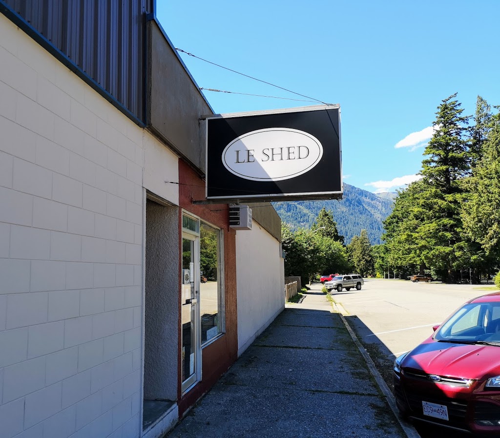 Le Shed | 740 Fraser Ave, Hope, BC V0X 1L0, Canada | Phone: (604) 206-3256