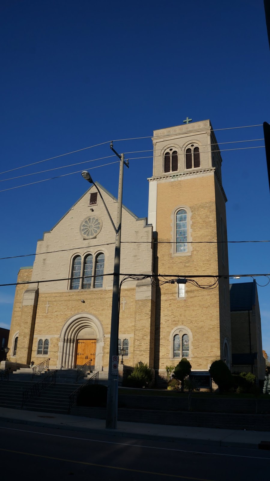 St Joseph Church | 148 Madison Ave S, Kitchener, ON N2G 3M6, Canada | Phone: (519) 745-9302