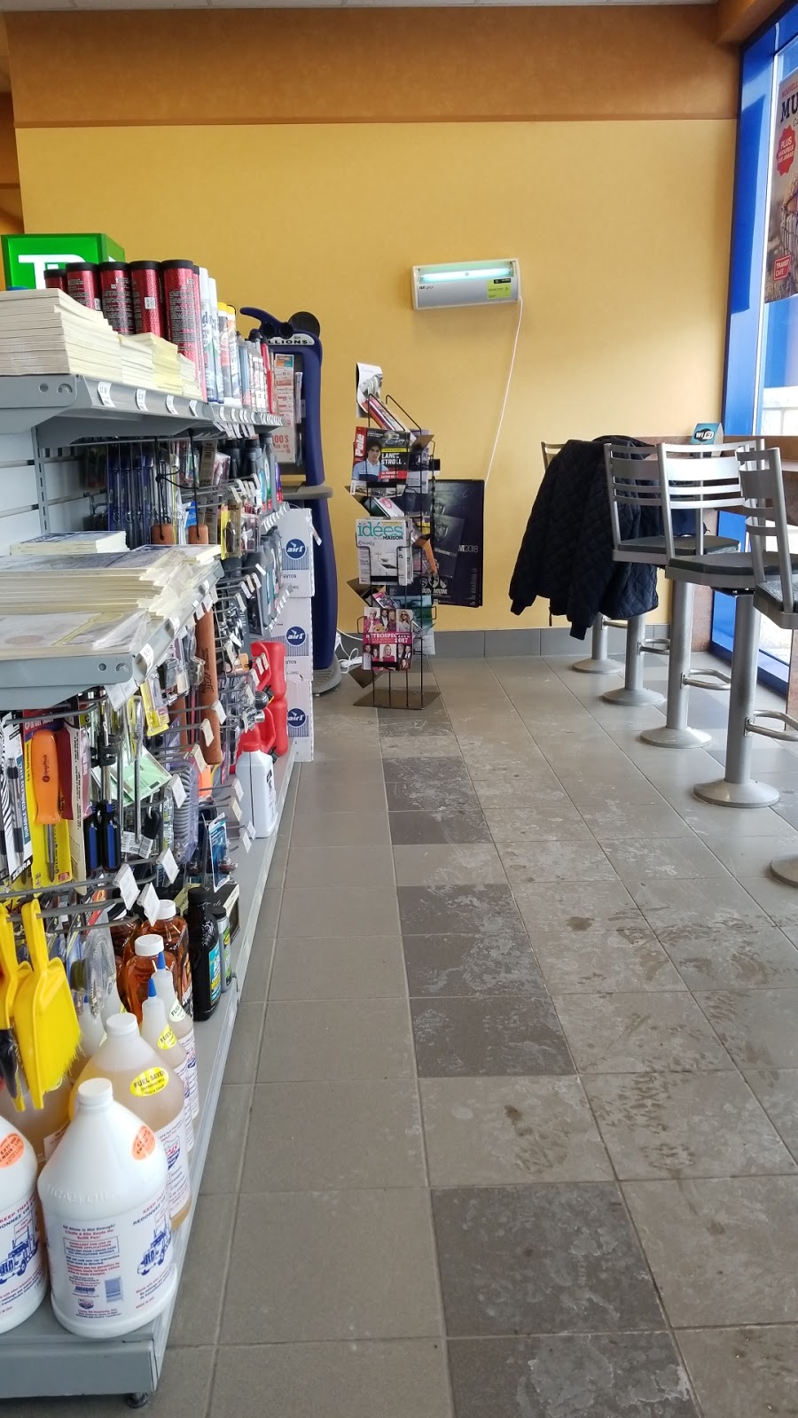 Ultramar | 2461 Rue Henry-Ford, Vaudreuil, QC J7V 0R9, Canada | Phone: (450) 510-4004