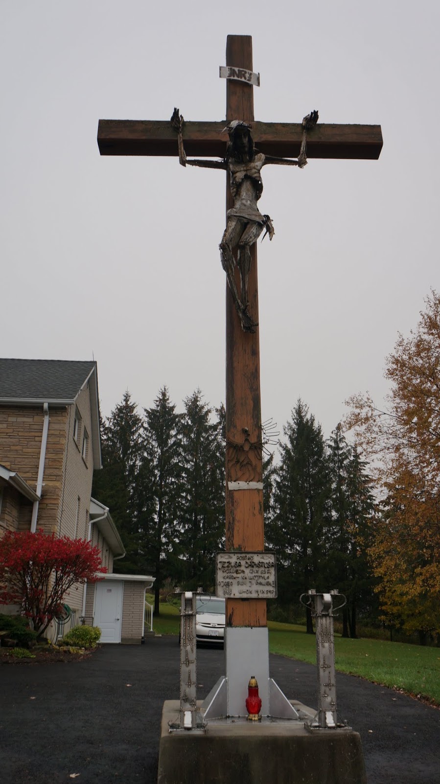 Holy Cross Catholic Church | 169 Ingersoll Rd, Woodstock, ON N4S 7V6, Canada | Phone: (519) 539-3475