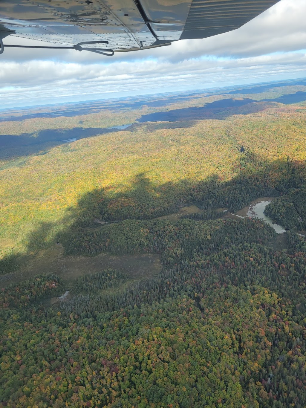 Hydravion Bel Air | 1341 Chem. de la Vigilance, Lac-à-la-Tortue, QC G0X 1L0, Canada | Phone: (819) 538-8623