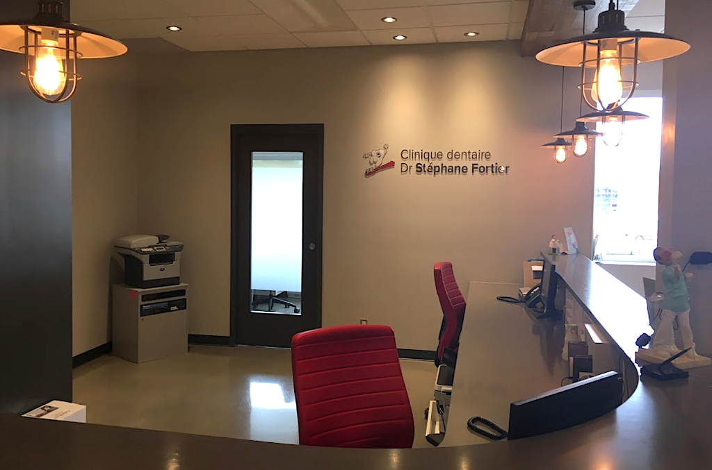 Clinique Dentaire Stéphane Fortier inc | 1689 Rue du Marais suite 250, Québec, QC G1M 0A2, Canada | Phone: (418) 682-3838