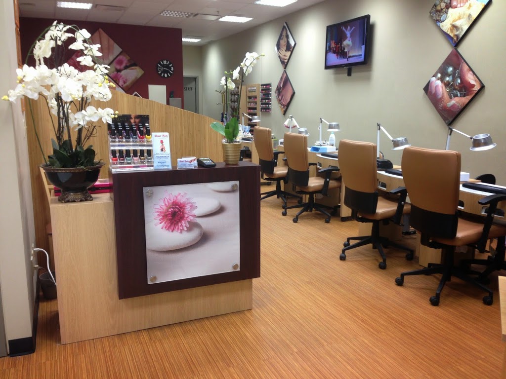 Regal Nails Salon and Spa | 10 Cambridge St, Collingwood, ON L9Y 0A1, Canada | Phone: (705) 446-0674