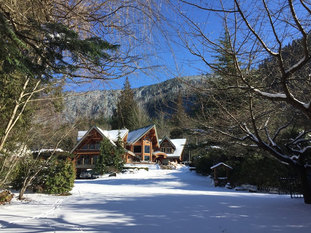 The Rockwell Harrison Guest Lodge B&B | 7550 Rockwell Dr, Agassiz, BC V0M 1A0, Canada | Phone: (778) 888-7080