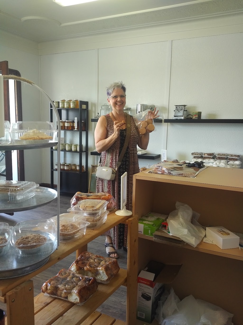 Grans Bake Shop | 100 First St, Lac du Bonnet, MB R0E 1A0, Canada | Phone: (204) 345-2983