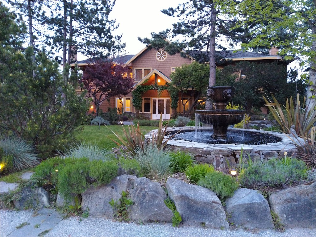 Galiano Oceanfront Inn and Spa | 134 Madrona Dr, Galiano Island, BC V0N 1P0, Canada | Phone: (250) 539-3388