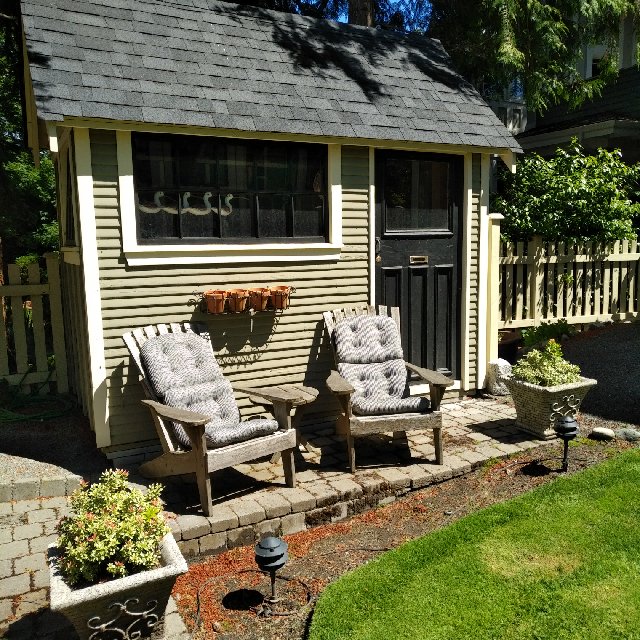 Classic Cedar Garden Furniture | 4559 Morland Rd, Victoria, BC V9C 4E5, Canada | Phone: (250) 474-7611