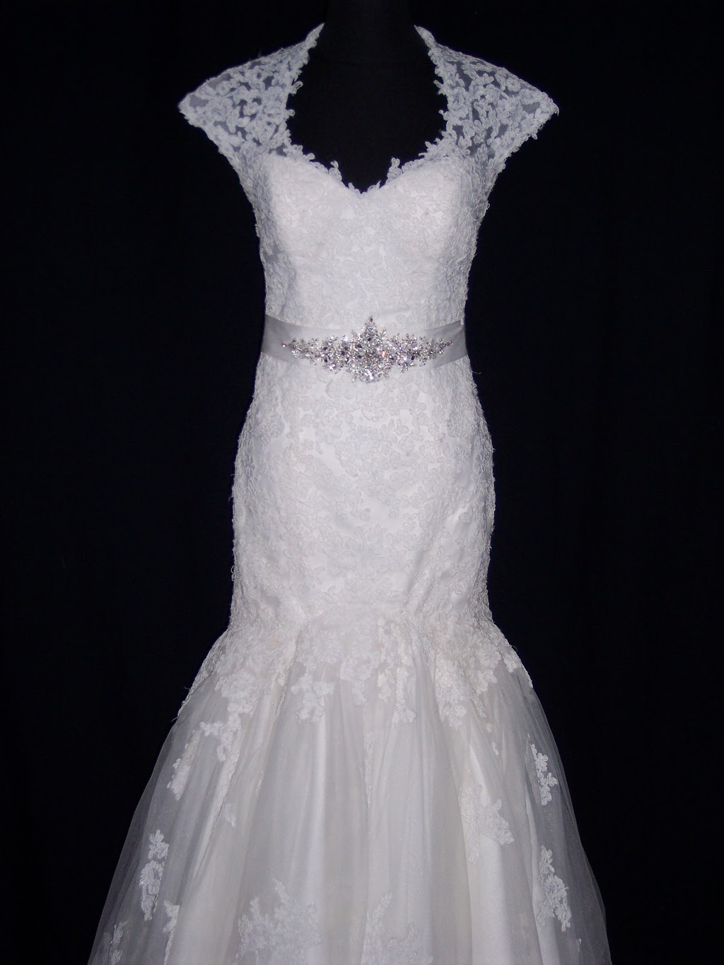 Savvy Bridal Consignment Boutique | 6850 Wellington Rd S, London, ON N6L 1M3, Canada | Phone: (519) 673-9754