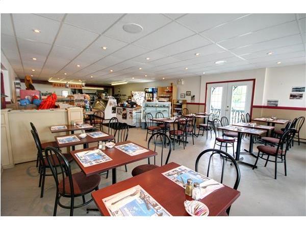 Boulangerie-Café resto Le Pic-Assiette | 1965 Chemin du Village, Saint-Adolphe-dHoward, QC J0T 2B0, Canada | Phone: (819) 327-3394