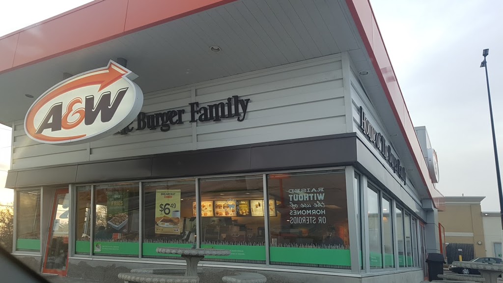 A&W Canada | 1078 Hoover Park Dr, Whitchurch-Stouffville, ON L4A 0K2, Canada | Phone: (905) 642-2880