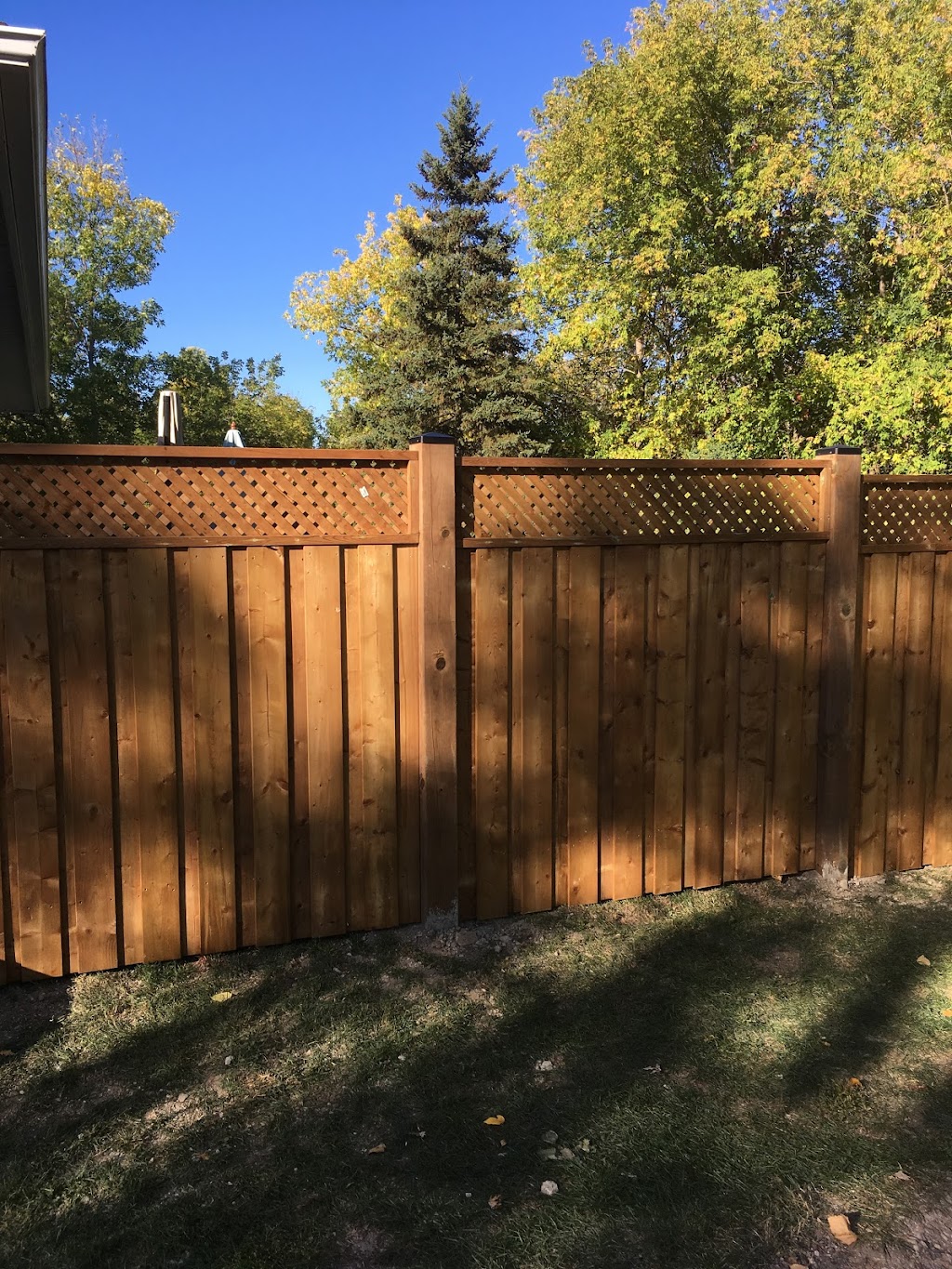 A D Holmes Fence and Deck Ltd | 10381 ON-48, Markham, ON L3P 3J3, Canada | Phone: (647) 464-6113