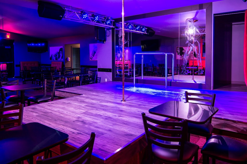 Cabaret JR | 2859 Bd du Royaume, Jonquière, QC G7X 7V3, Canada | Phone: (418) 548-8496