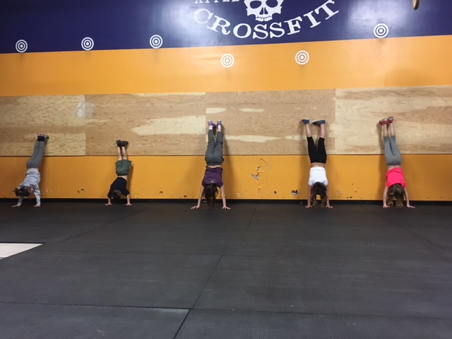 Apple Valley CrossFit | 1562 Newcombe Boulevard Kentville, Coldbrook, NS B4R 1A1, Canada | Phone: (902) 698-3714