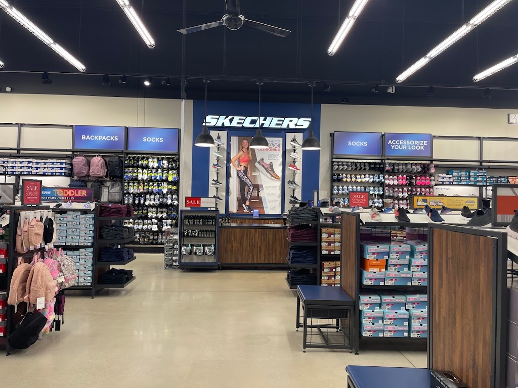 SKECHERS Factory Outlet | 5000 Canoe Pass Wy #434, Tsawwassen, BC V4M 0B3, Canada | Phone: (604) 948-0510