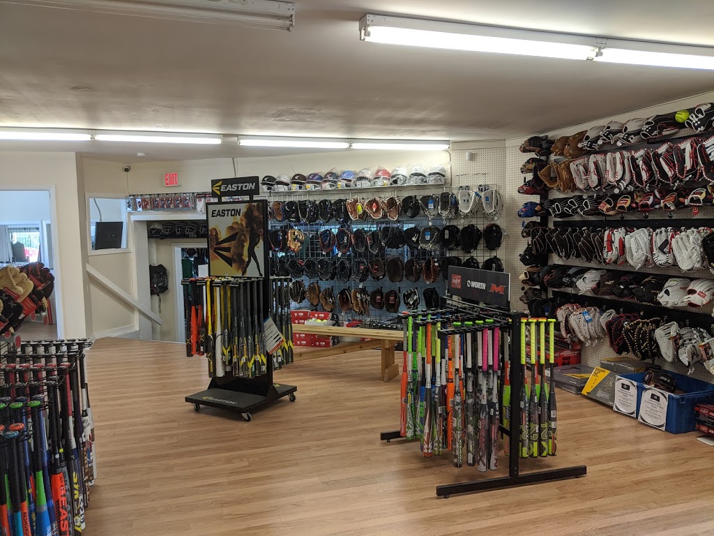 Smash It Sports Canada Stores | 20 Monteith Ave, Stratford, ON N5A 2P4, Canada | Phone: (888) 219-6268