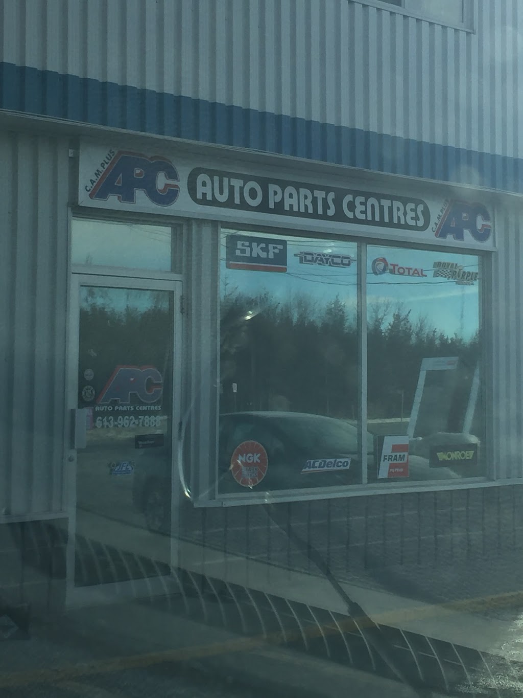 Belleville Auto Parts Centres | 14 Roy Blvd, Belleville, ON K8N 0L9, Canada | Phone: (613) 962-7888