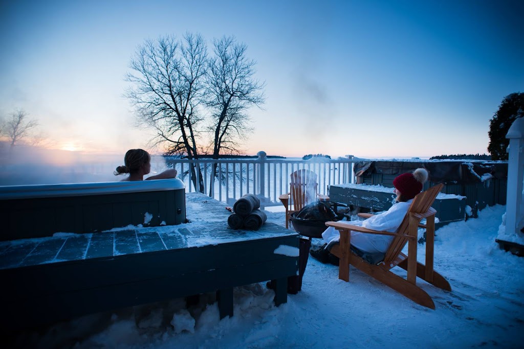 Auberge des îles | 250 Rang des Îles, Saint-Gédéon, QC G0W 2P0, Canada | Phone: (418) 549-7111