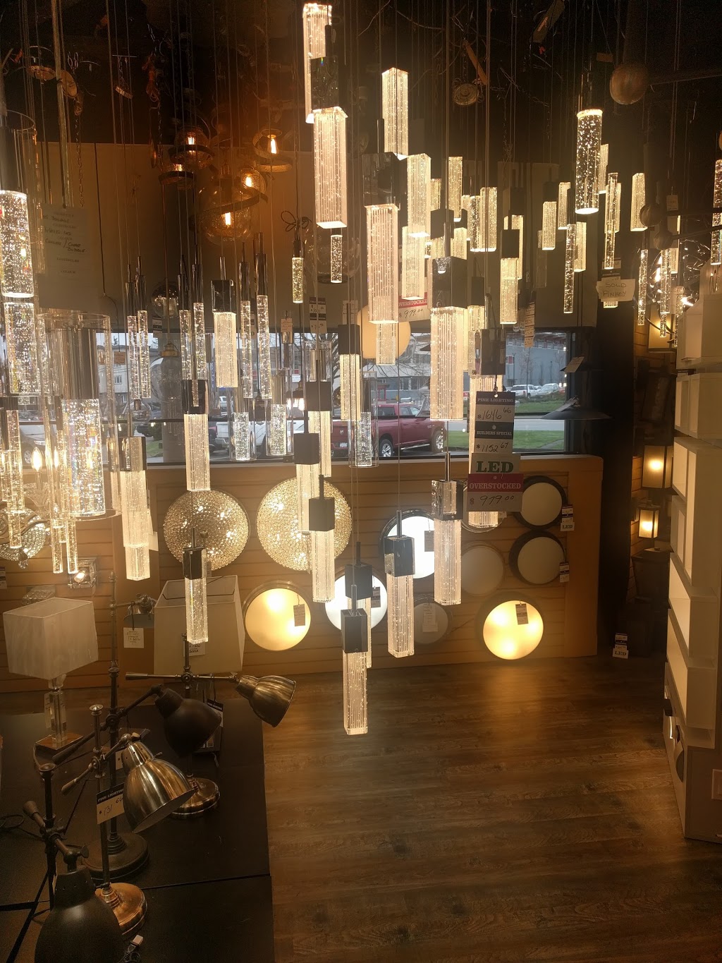 Pine Lighting | 6898 King George Blvd, Surrey, BC V3W 4Z9, Canada | Phone: (604) 591-8895