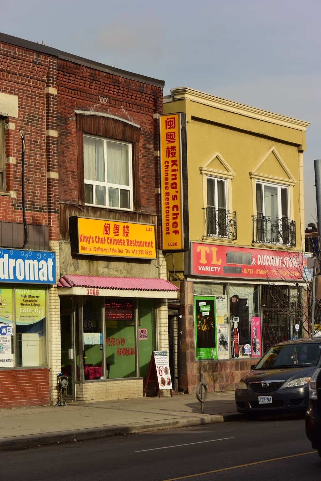 Bloordale Laundromat | 1268 Bloor St W, Toronto, ON M6H 1N8, Canada | Phone: (647) 456-8965