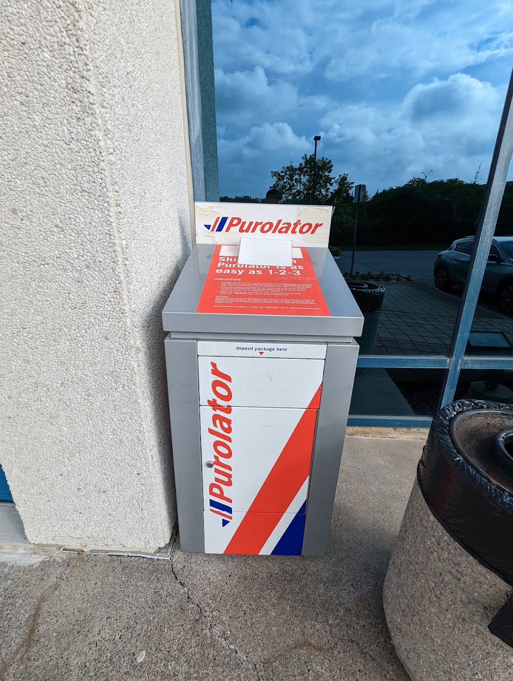 Purolator Drop Box | 445 Apple Creek Blvd, Markham, ON L3R 9X7, Canada | Phone: (888) 744-7123