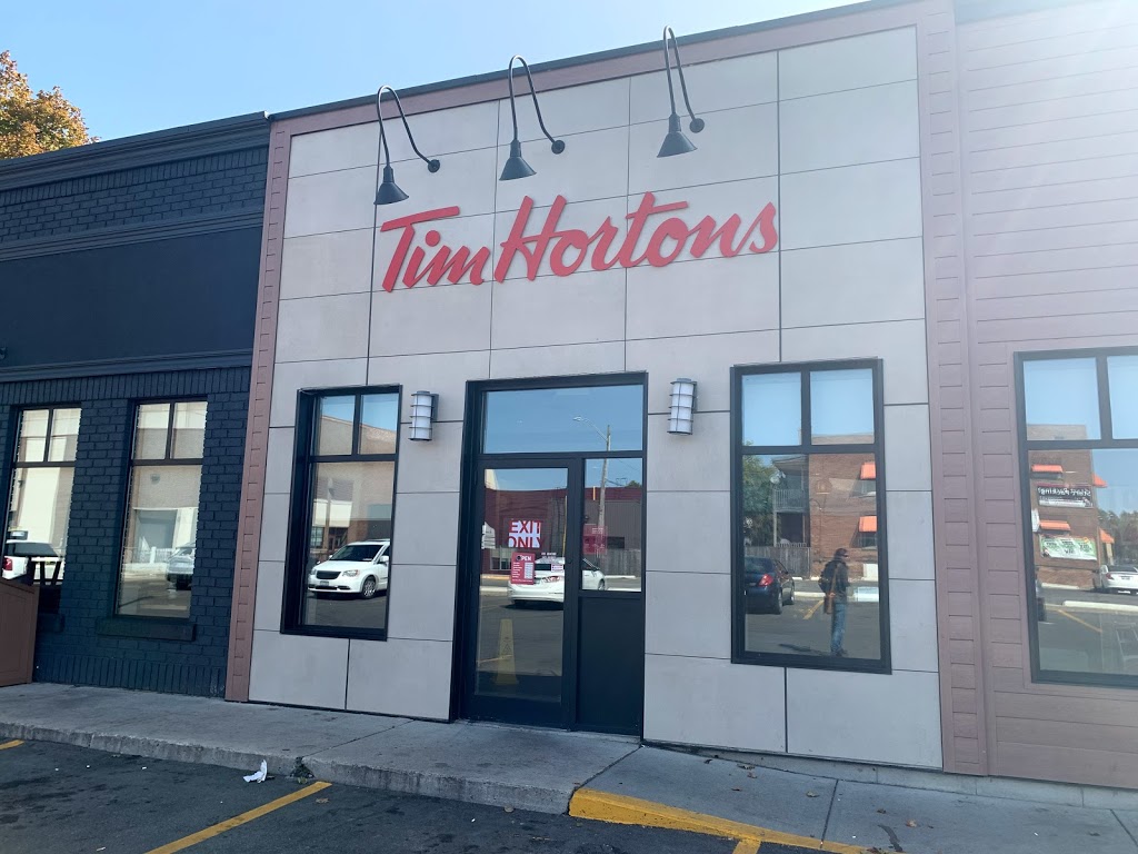 Tim Hortons | 33 3rd St, Chatham, ON N7M 2M4, Canada | Phone: (519) 358-1049