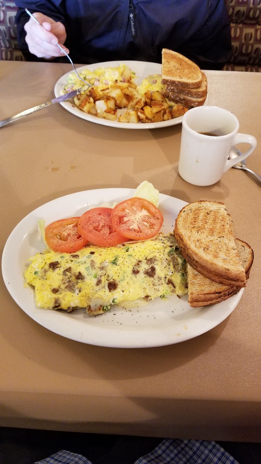 Londas Diner | 576 Dick Rd, Depew, NY 14043, USA | Phone: (716) 683-9808