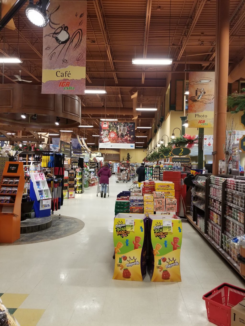 IGA extra St-Jérôme | 1005 Boulevard du Grand Héron, Saint-Jérôme, QC J7Y 3P2, Canada | Phone: (450) 438-5214