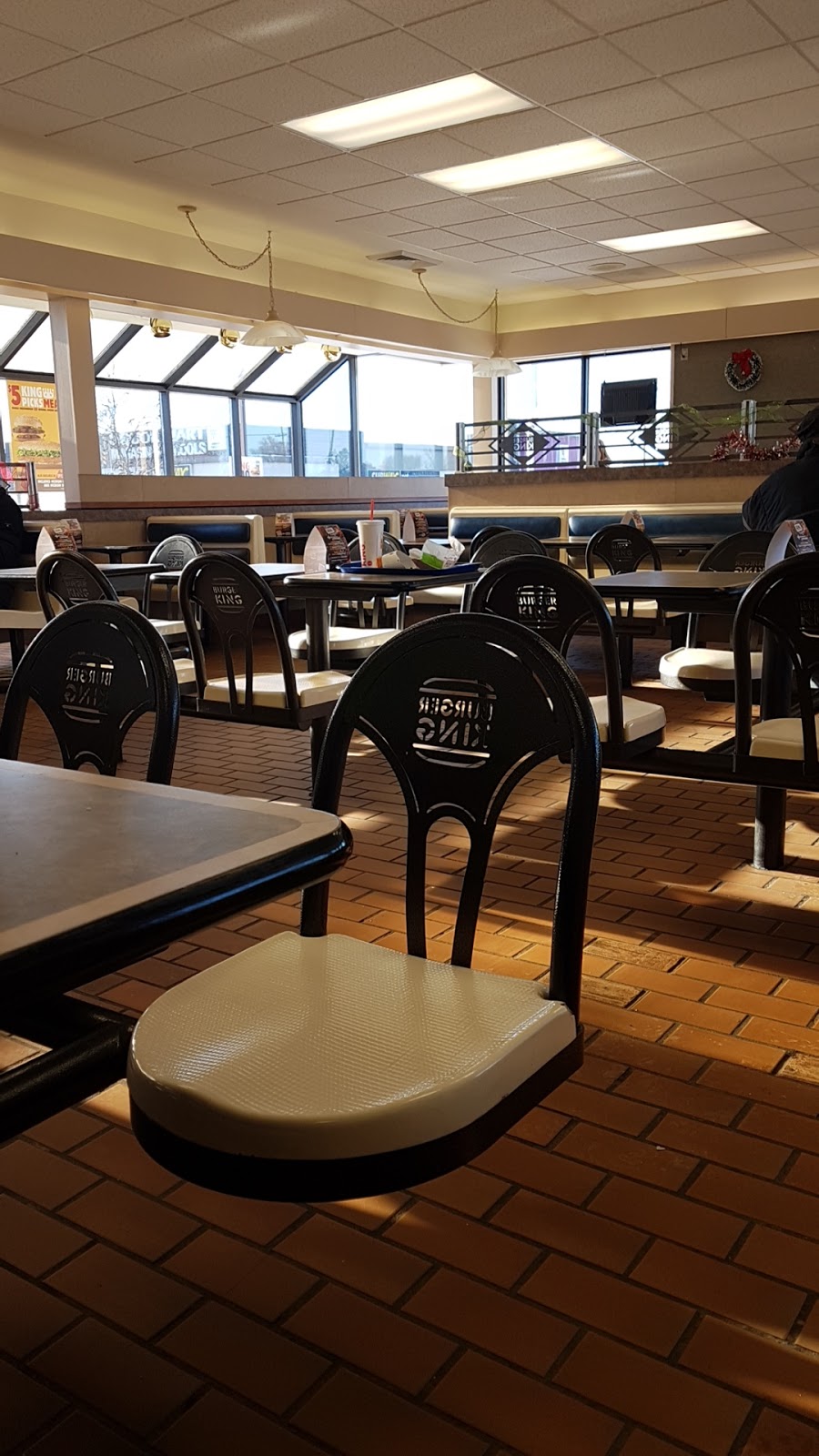 Burger King | 71 Vermillion Rd., Winnipeg, MB R2J 3W7, Canada | Phone: (204) 987-8429