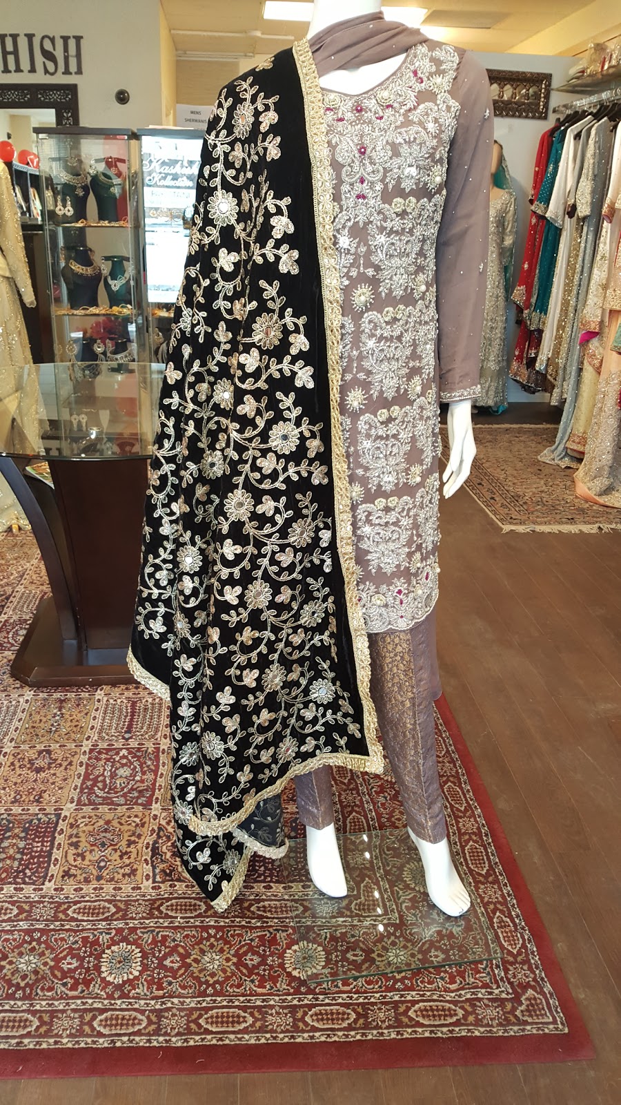 Kashish Kollection | 521 Thompson Rd S, Milton, ON L9T 7Z1, Canada | Phone: (289) 981-8066