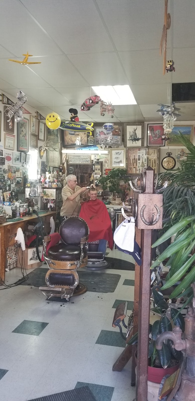 Dons Barber Shop | 2316 2 Ave, Fort Macleod, AB T0L 0Z0, Canada | Phone: (403) 553-3233