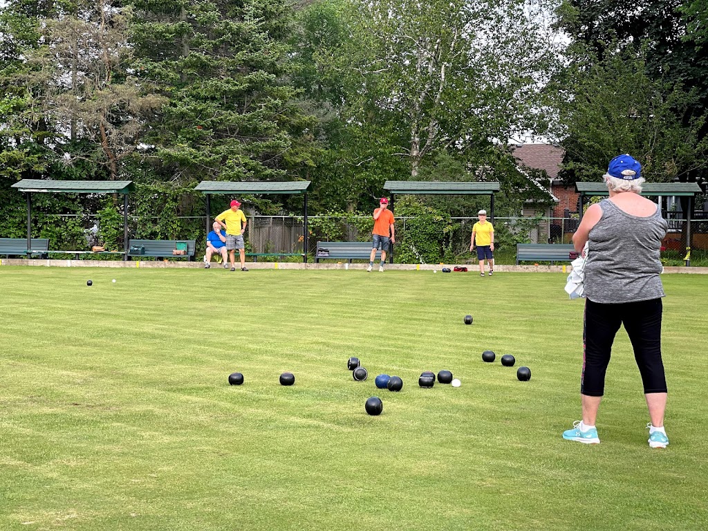 Owen Sound Roselawn Bowling Club | 1555 5th Ave W, Owen Sound, ON N4K 5B4, Canada | Phone: (519) 416-6747