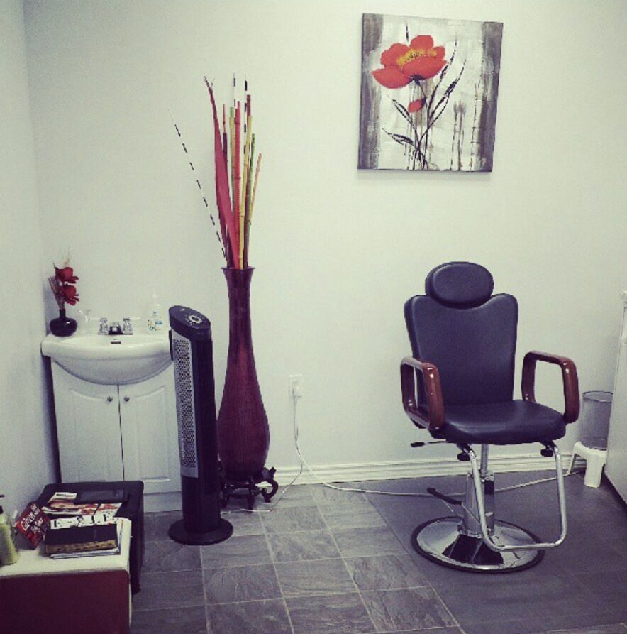 Raising Eyebrows | 2221 Kennedy Rd, Scarborough, ON M1T 3G5, Canada | Phone: (647) 882-0775