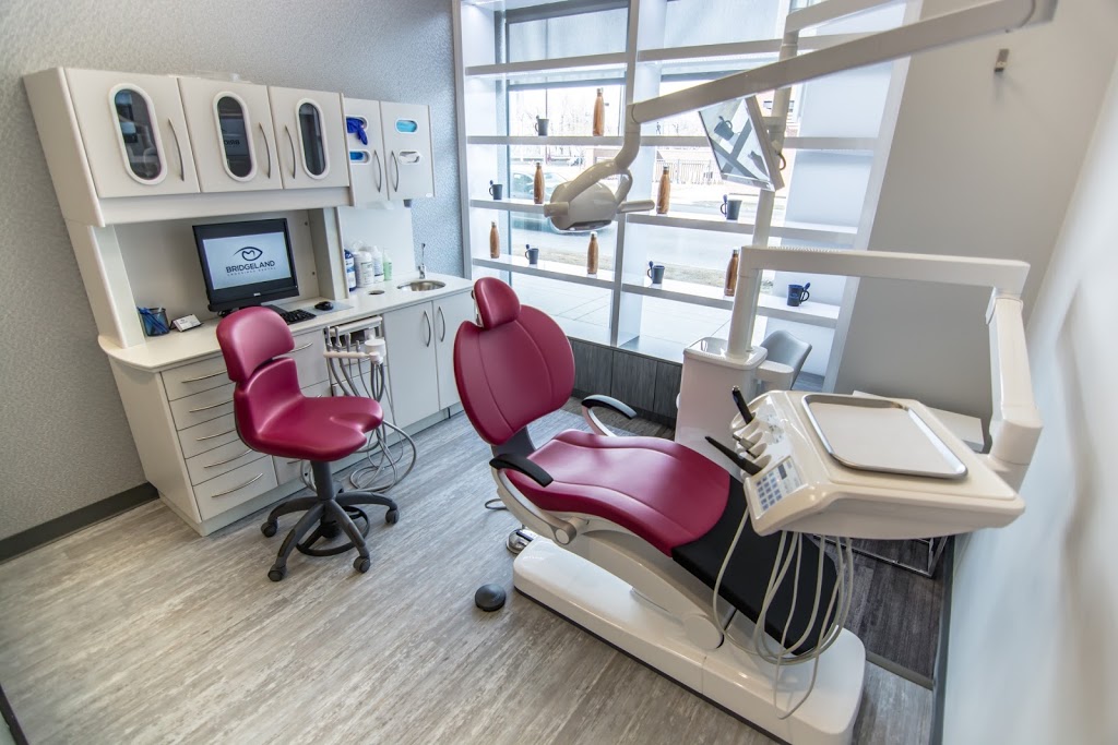 Bridgeland Crossings Dental | 38 9 St NE #118, Calgary, AB T2E 7X9, Canada | Phone: (403) 475-5663