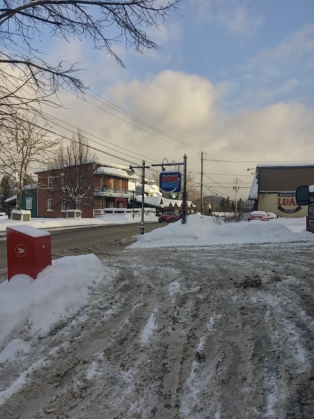 Dépanneur Boni-Soir | 154 Rue Morin, Sainte-Adèle, QC J8B 2P7, Canada | Phone: (450) 229-0404