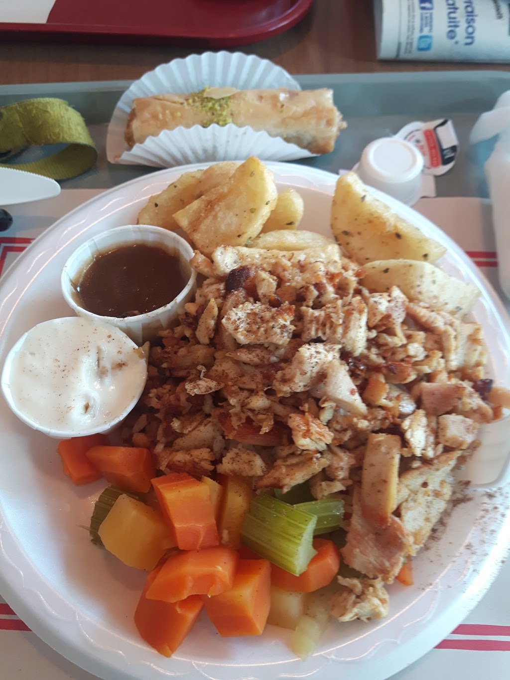 Restaurant libanais Lebourgneuf | 1170 Boulevard Lebourgneuf, Québec, QC G2K 2E3, Canada | Phone: (418) 614-8478