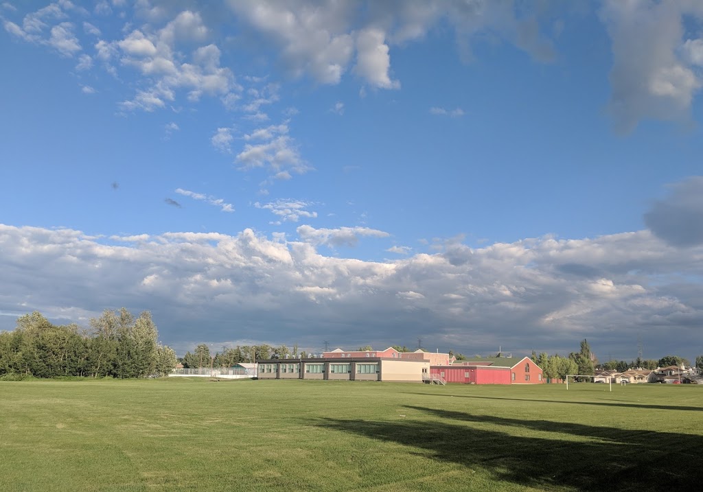 Crawford Plains School | 4210 12 Ave NW, Edmonton, AB T6L 5V6, Canada | Phone: (780) 463-7211