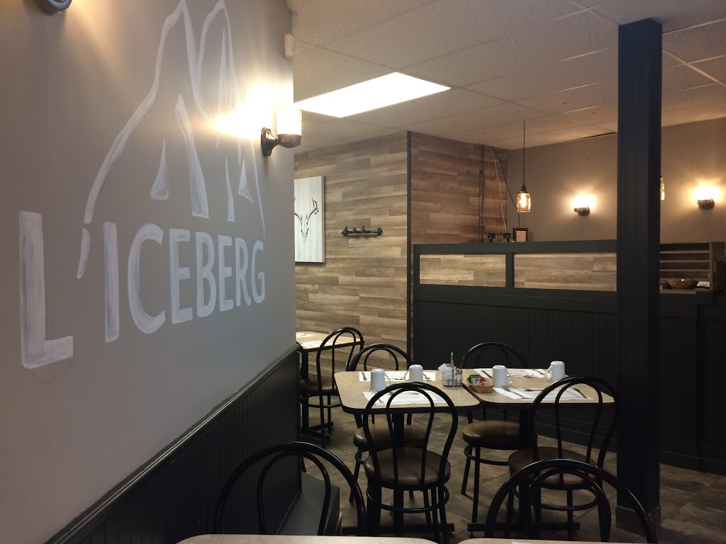 Restaurant LIceberg | 51 Rue de lÉglise N, Lacolle, QC J0J 1J0, Canada | Phone: (450) 246-8790