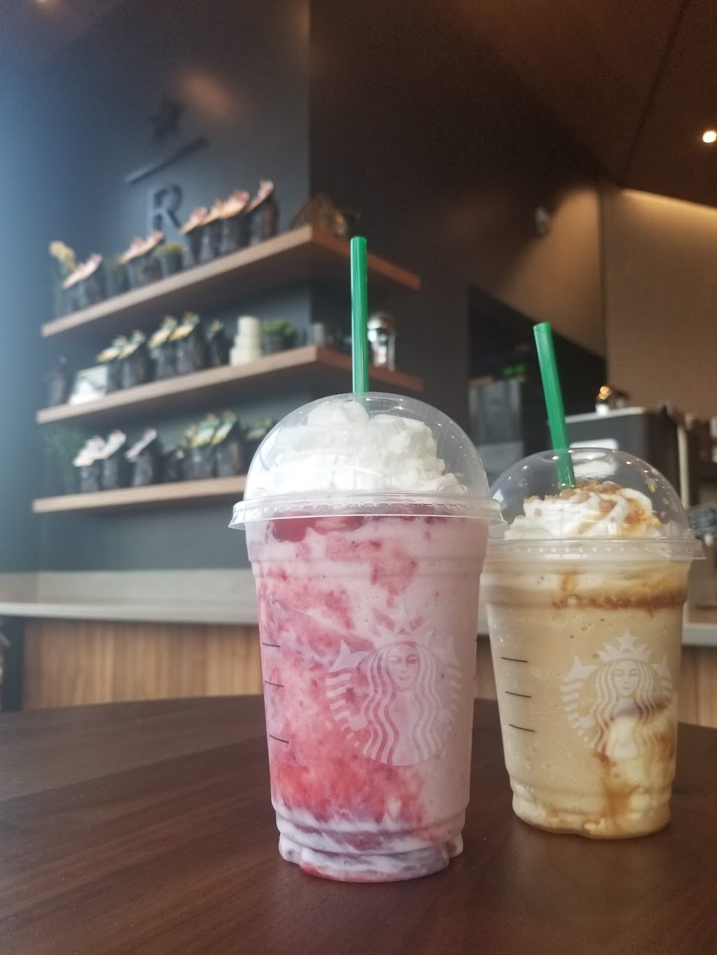 Starbucks | 80 Dufferin St #78, Perth, ON K7H 2R9, Canada | Phone: (343) 402-8352