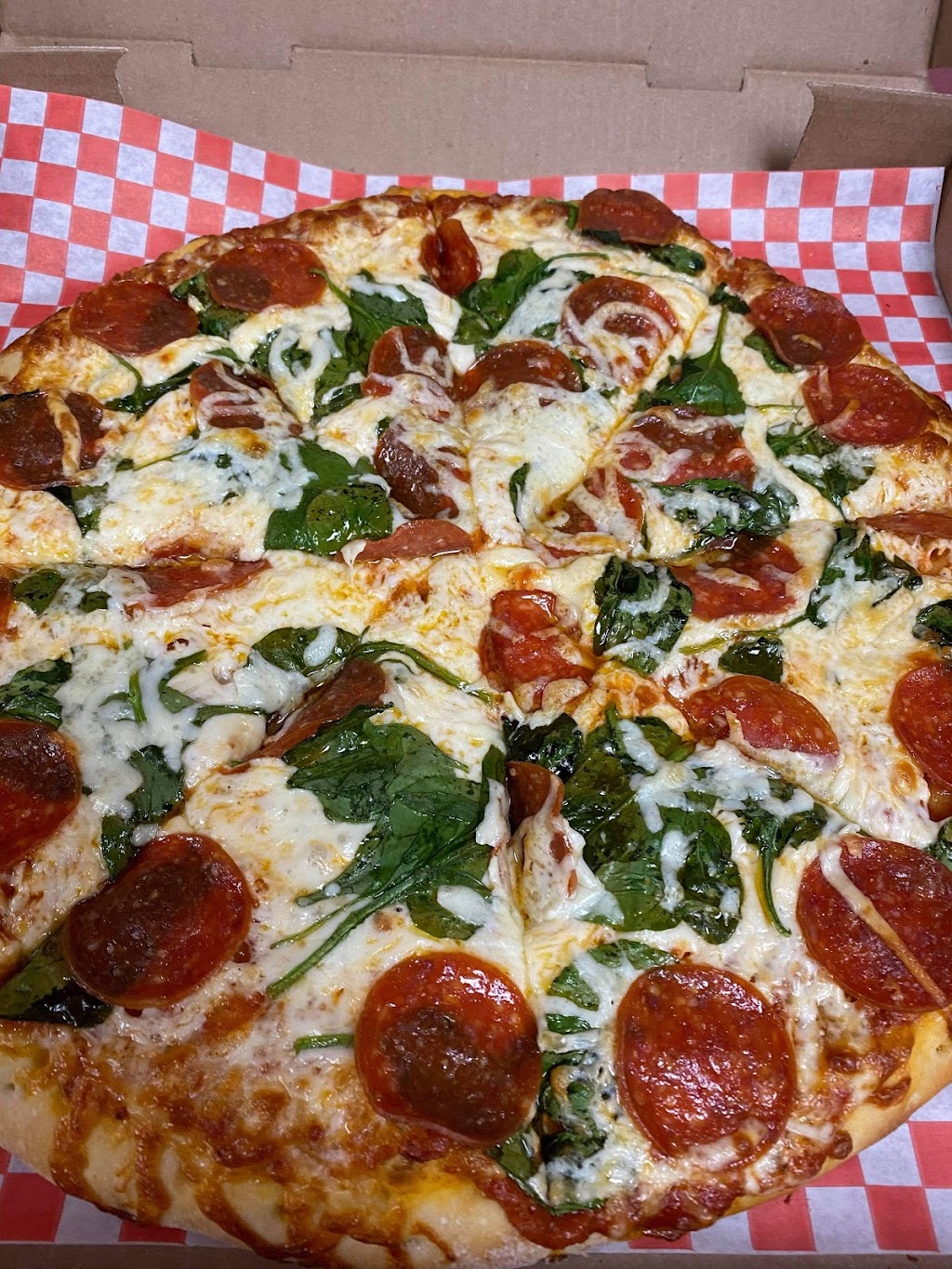 PIZZERIA HUB | 240 Richmond St, London, ON N6B 2H6, Canada | Phone: (519) 601-8482