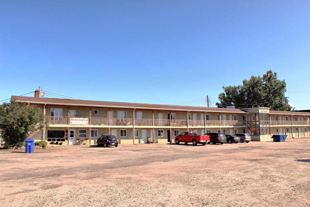 Motel Central | 149 Rue Principale S, Maniwaki, QC J9E 1Z8, Canada | Phone: (819) 306-1117