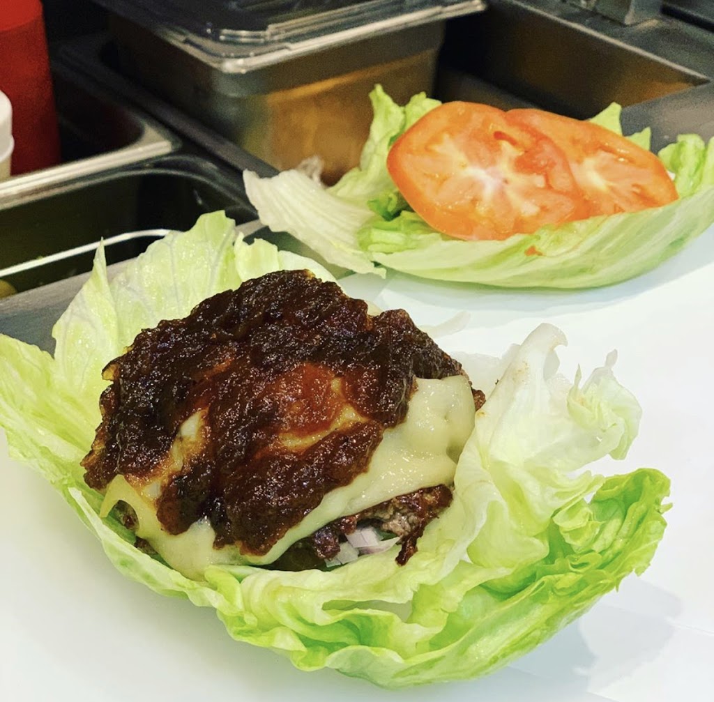 Fresh Burger Yonge | 5025 Yonge St, North York, ON M2N 5P2, Canada | Phone: (416) 901-9018