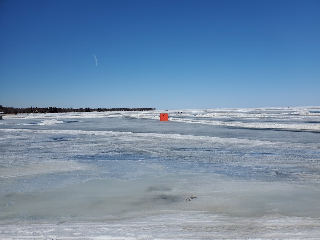 Lake Winnipeg Visitor Centre & Tourist Information | 1 Centre St #1, Gimli, MB R0C 1B0, Canada | Phone: (204) 642-7974