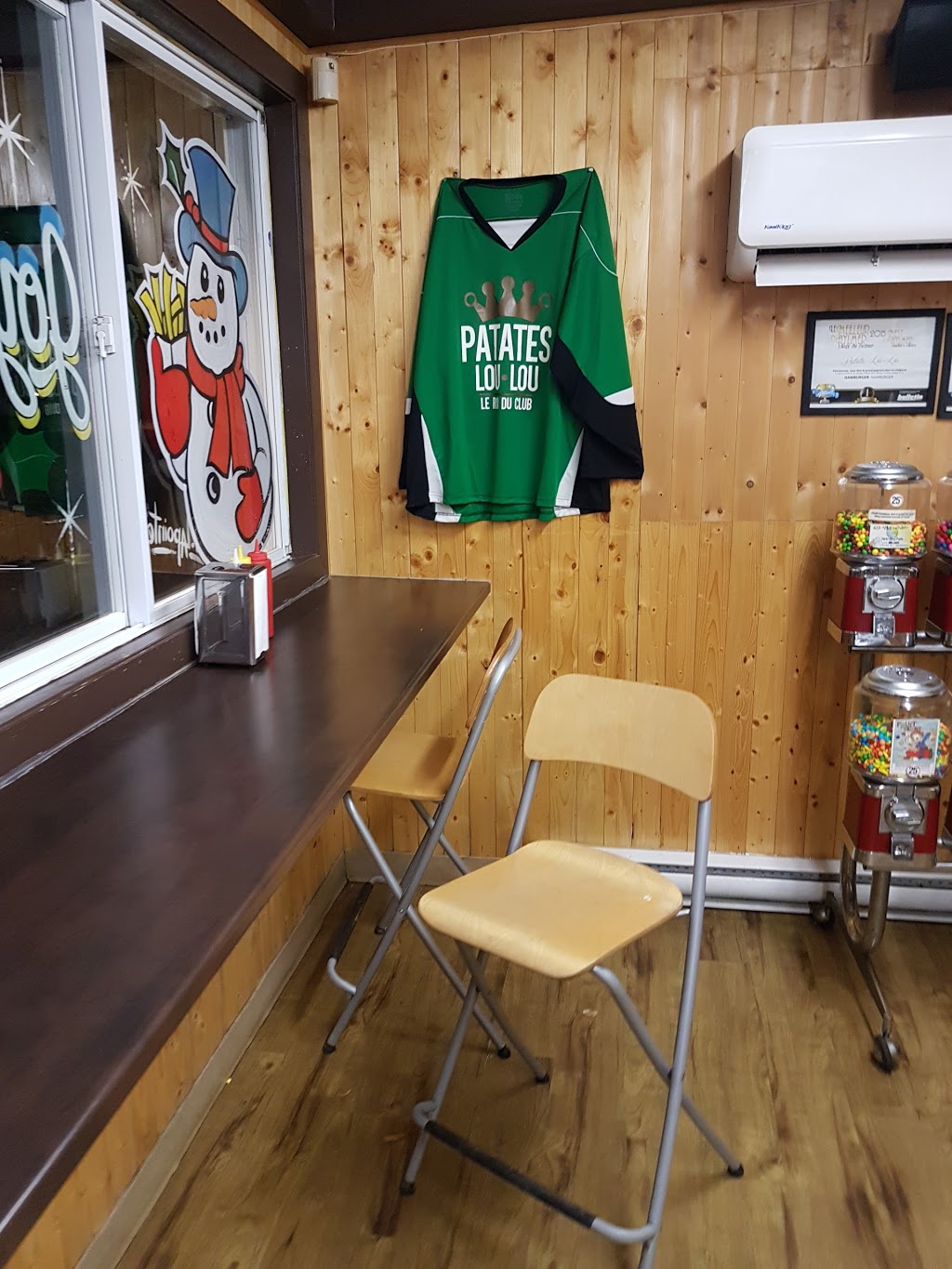 Patate Lou-Lou | 29 Chemin Eardley, Gatineau, QC J9H 4J9, Canada | Phone: (819) 682-4603