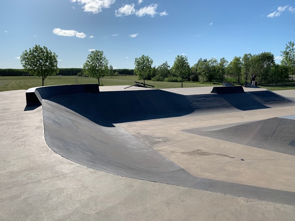 Michael Komenda Memorial Skatepark | Ridgewood South, Winnipeg, MB R3R, Canada | Phone: (604) 991-3798