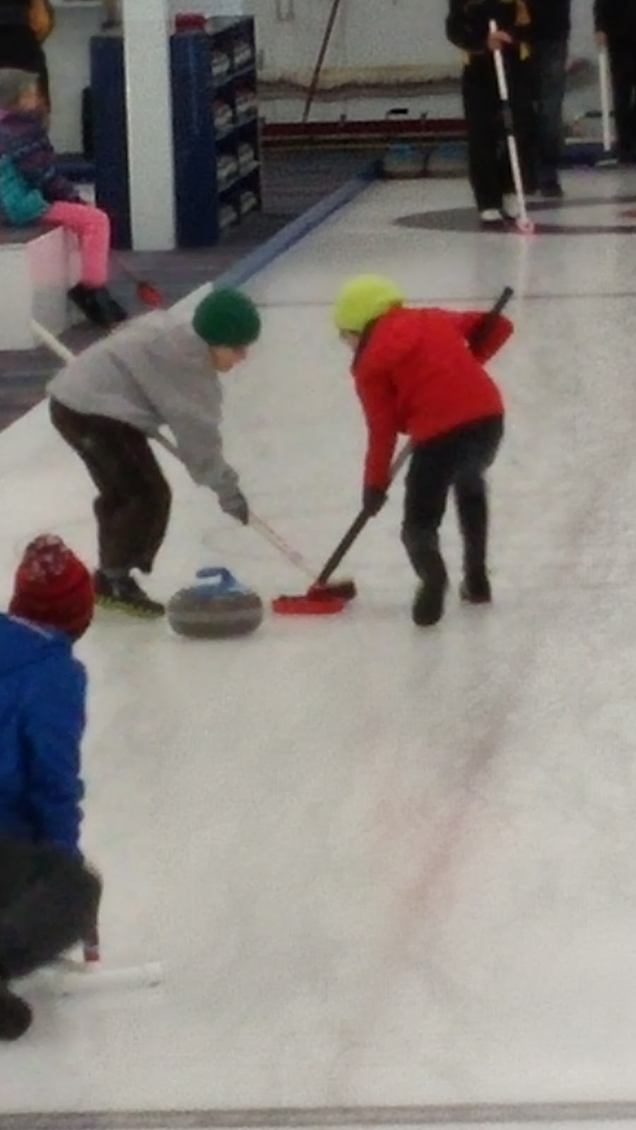 York Curling Club | 220 Muriel St, Newmarket, ON L3Y 3N3, Canada | Phone: (905) 898-2155