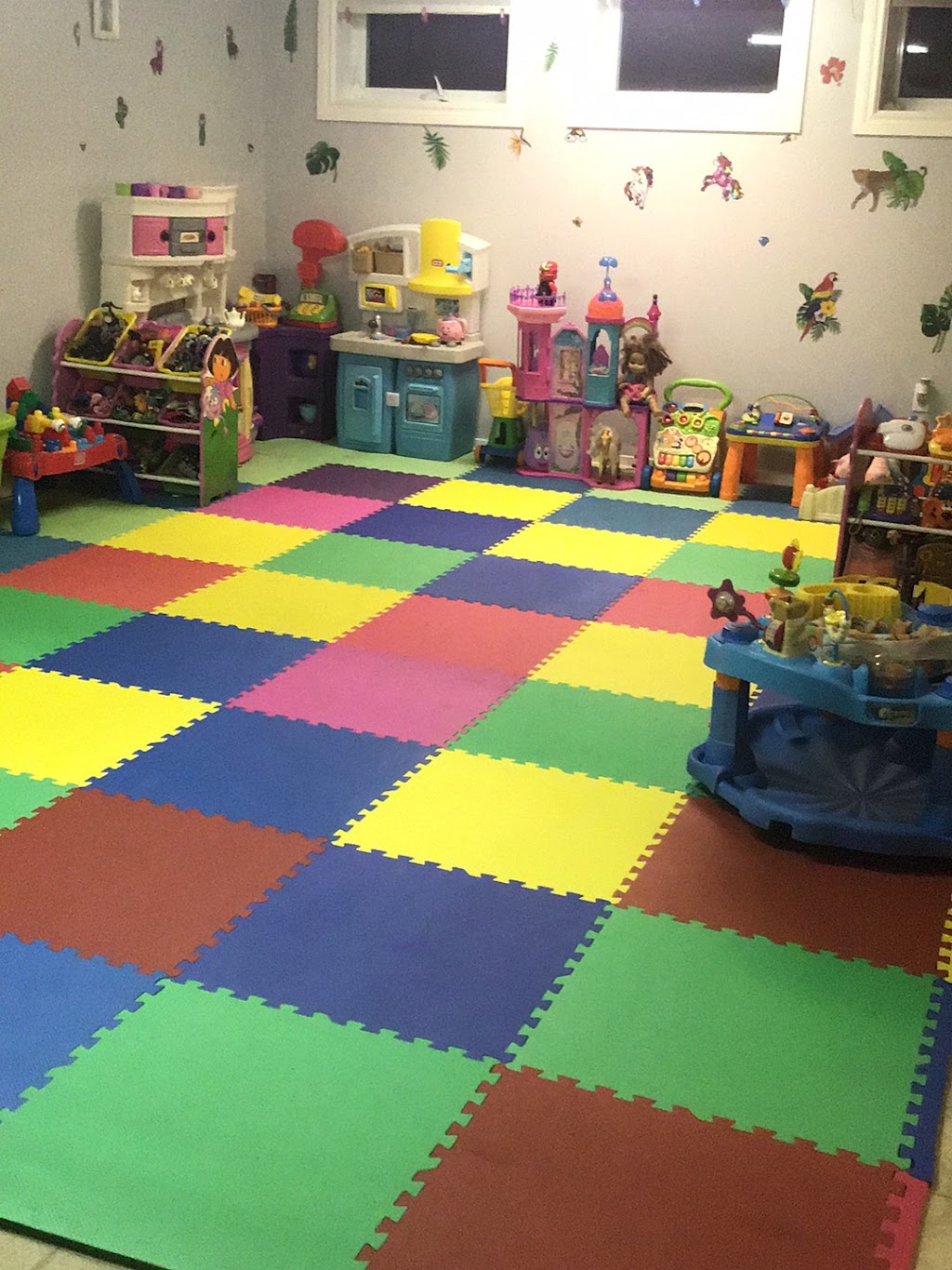 Nursery Small Jardin | 536 70e Av, Laval, QC H7V 2P9, Canada | Phone: (450) 973-9476