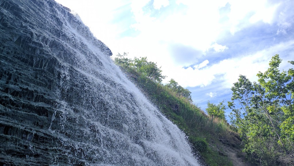 Albion Falls Parking Lot | Arbour Rd, Hamilton, ON L8W 3X9, Canada