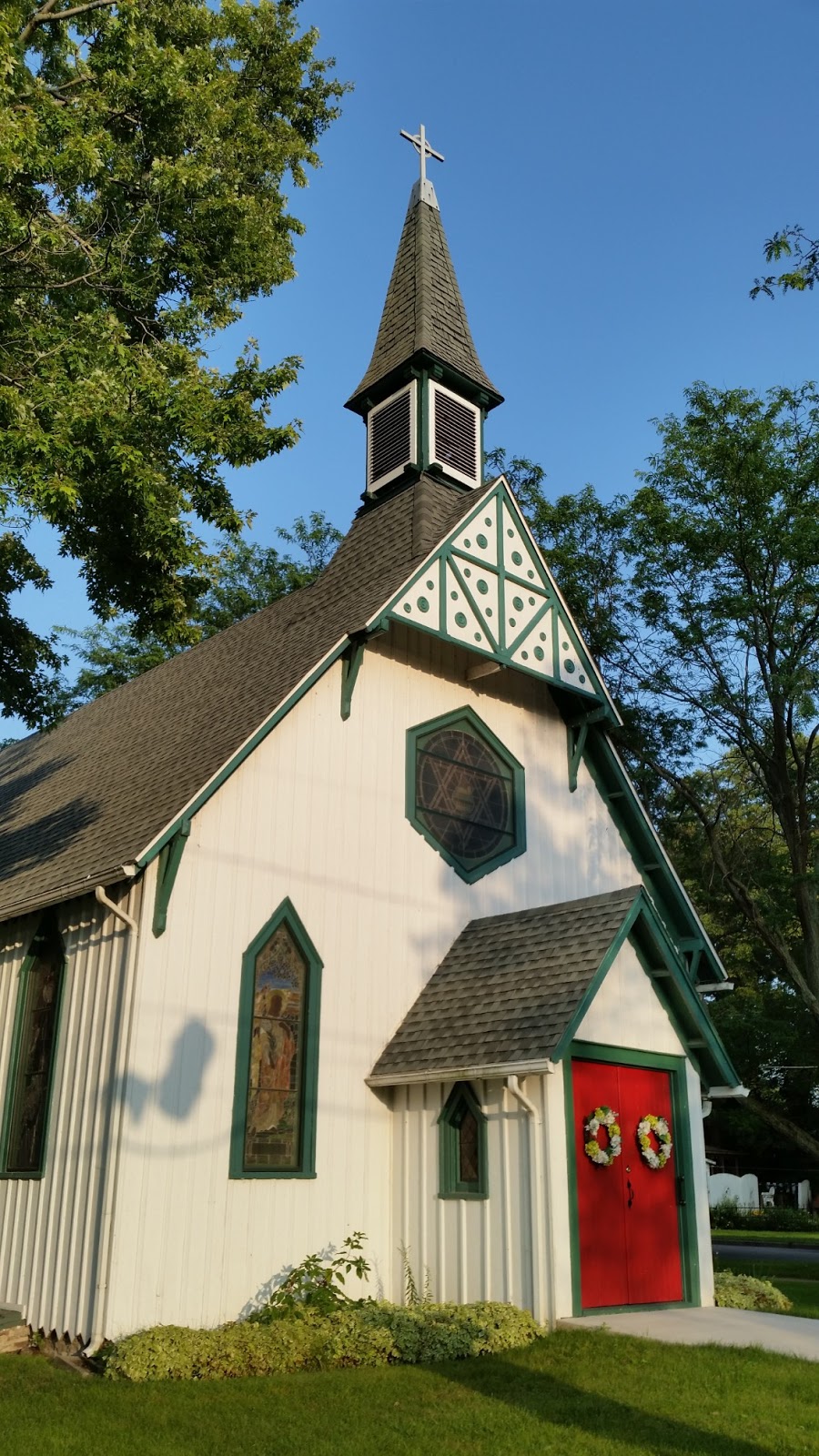 St Johns Episcopal Church | 110 Chestnut St, Youngstown, NY 14174, USA | Phone: (716) 745-3369