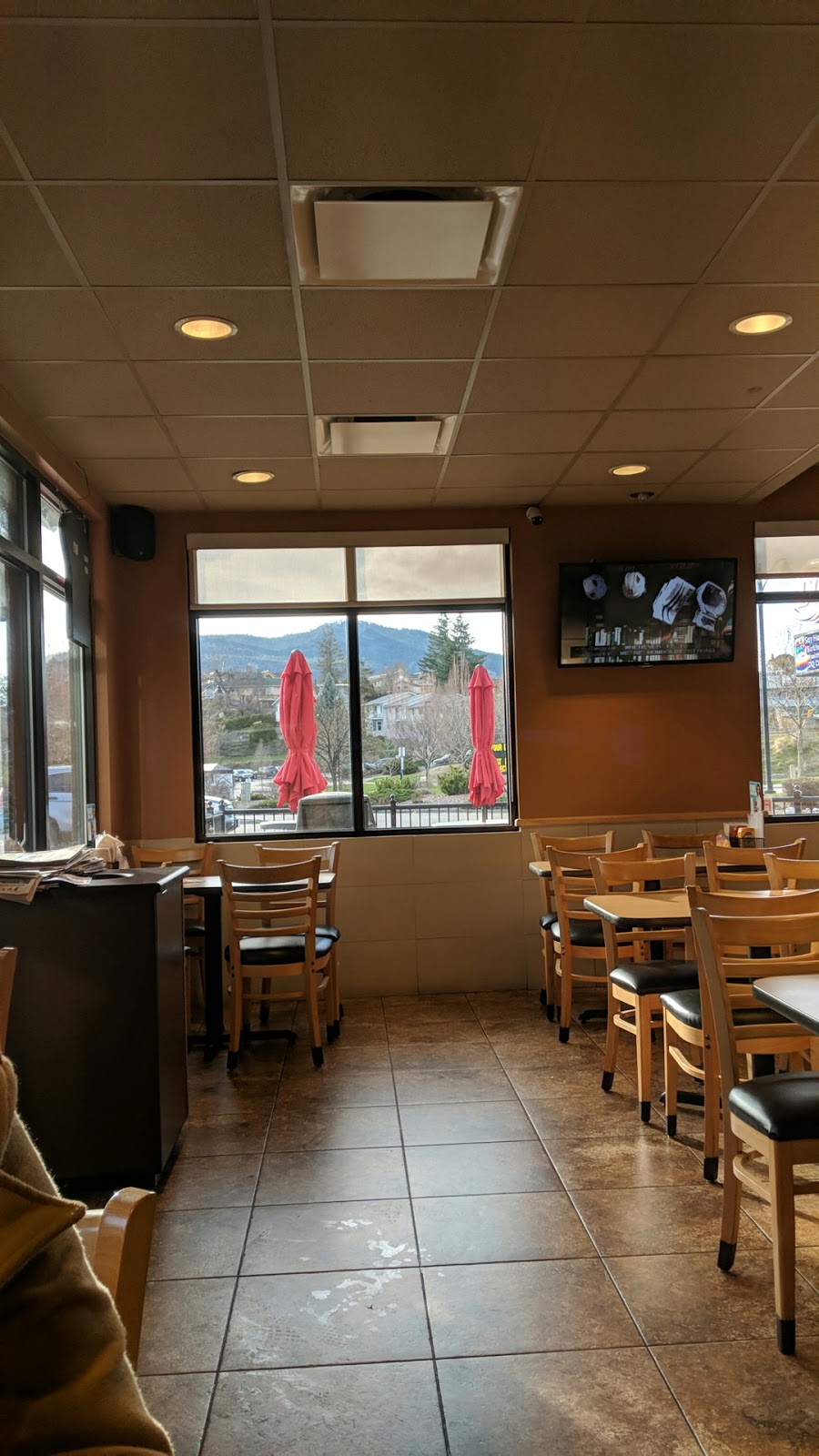 Dairy Queen Grill & Chill | 7519 Prairie Valley Rd, Summerland, BC V0H 1Z4, Canada | Phone: (778) 516-5009